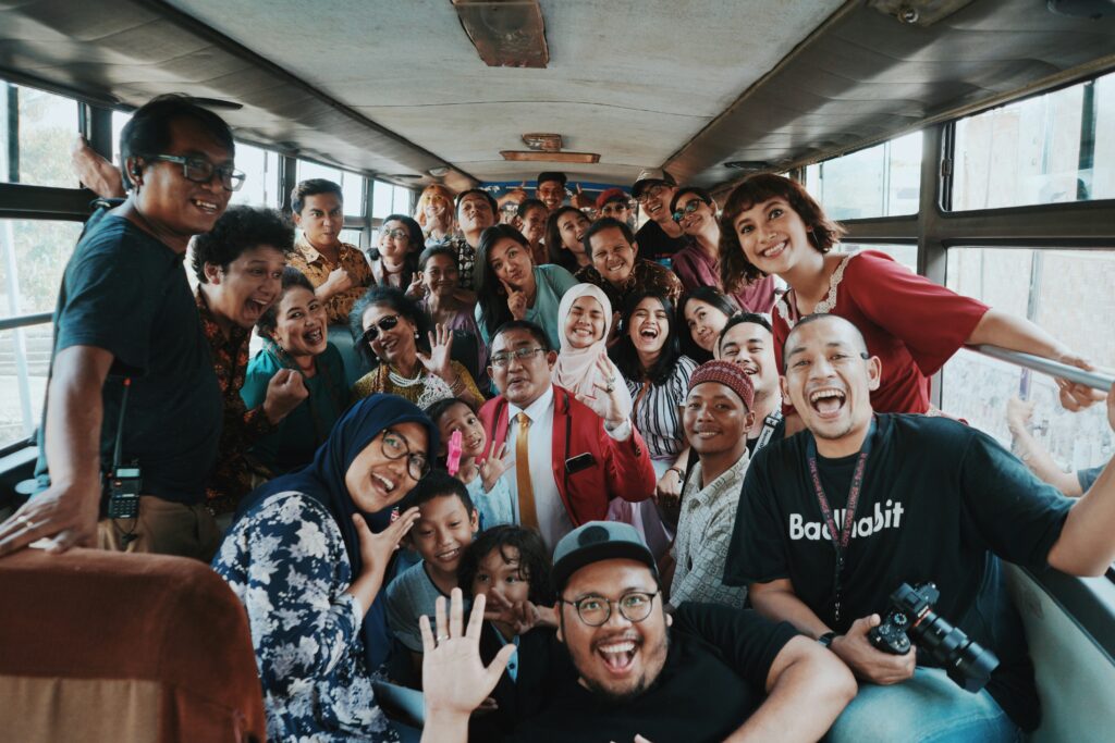 sewa bus untuk rombongan keluarga